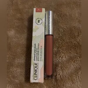 Clinique Pop Plush Creamy Lip Gloss - Chilli Pop
